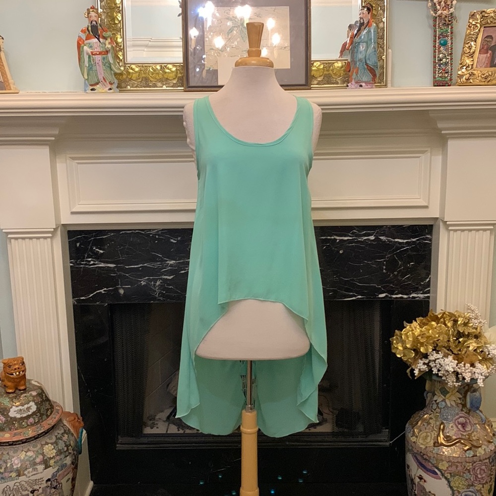 Never worn “Trac” chiffon/crochet/hi-lo top